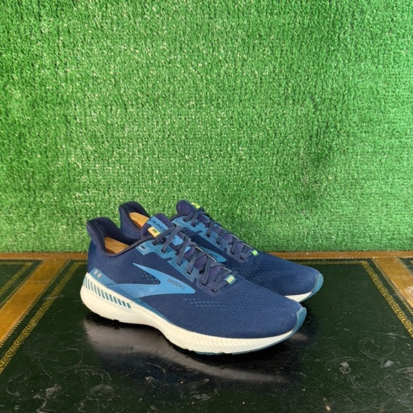 Brooks Launch GTS 8 Peacoat Legion Blue Nightlife 110359-490 Men’s Size 9.5 - Picture 1 of 6